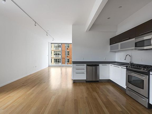 5th image of 232 E 118th St APT 3A