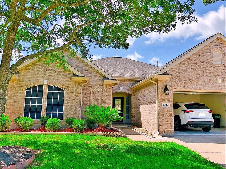 1st image of 20819 Medallion Pointe Dr