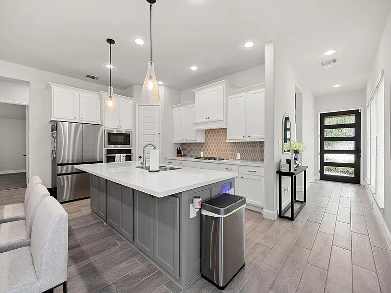 2122 Germander Ln — Photo 6