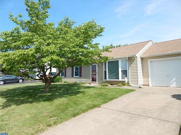 2nd image of 2954 Wexford Rd