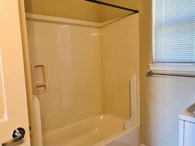 2508 S Houston Ave #D — Photo 10
