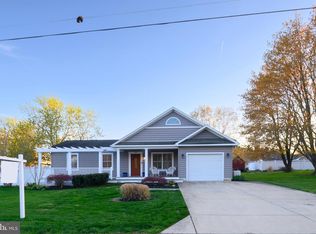 1535 Ridgely Dr, Edgewater, MD
