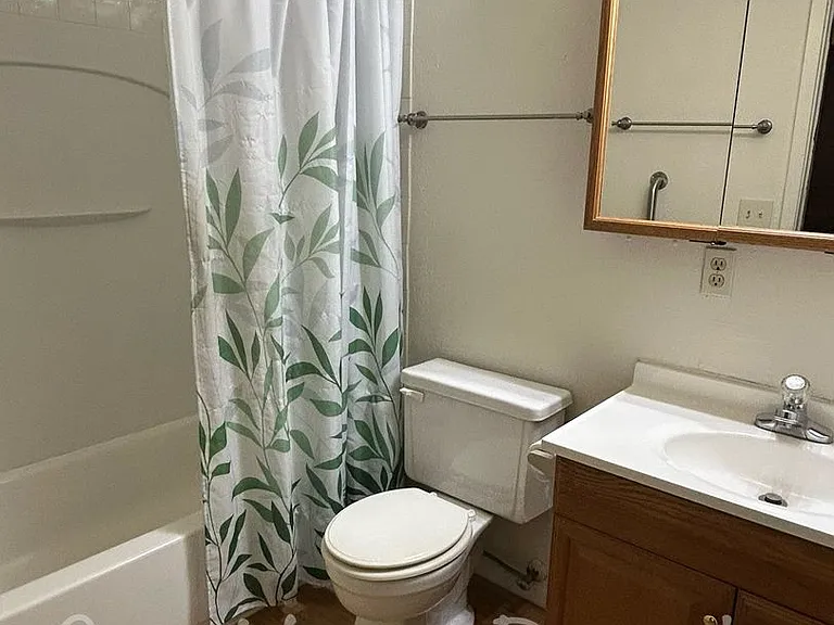 543 S Paula Ave #C — Photo 10