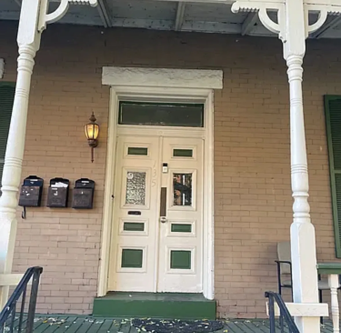 135 Sylvan Ter — Photo 2