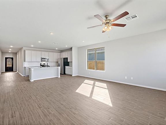 3rd image of 14520 Jelly Pines Dr
