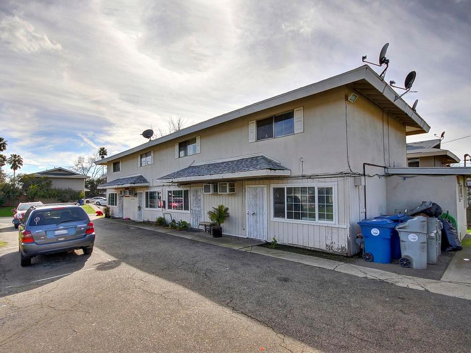 2nd image of 205 Talisman Dr