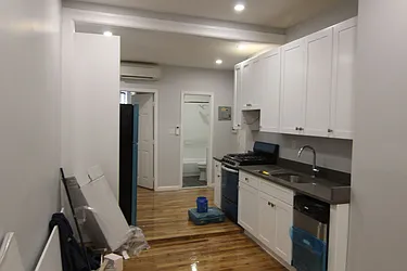 Rented by Lucky Apt Inc