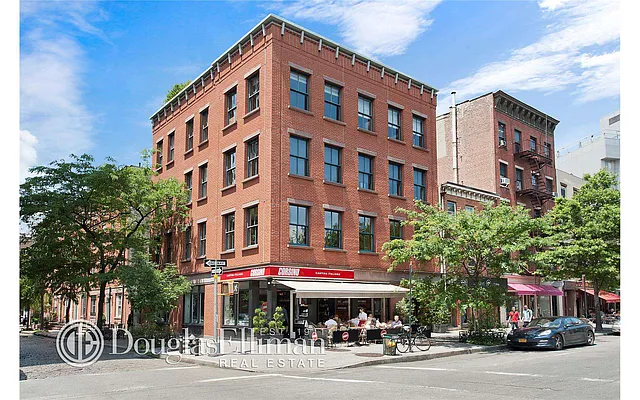 Rented by Douglas Elliman | media 19