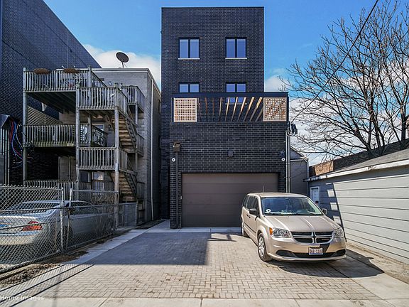 4th image of 2851 N Clybourn Ave #3