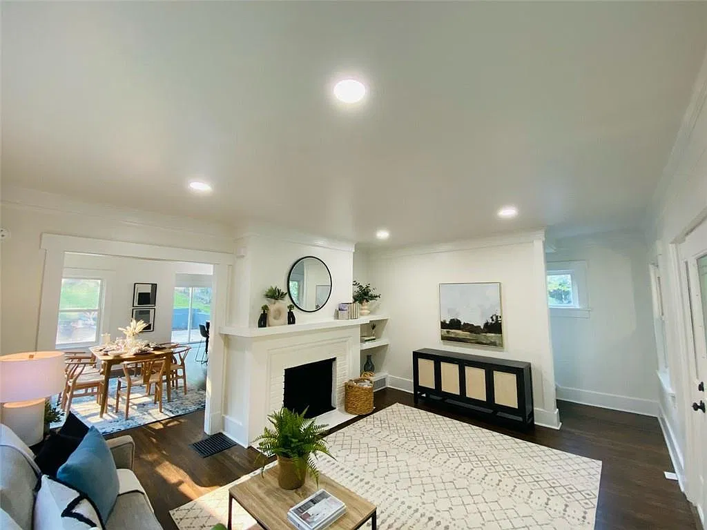 2 bed, 1500 sqft, $2,200 — Photo 3