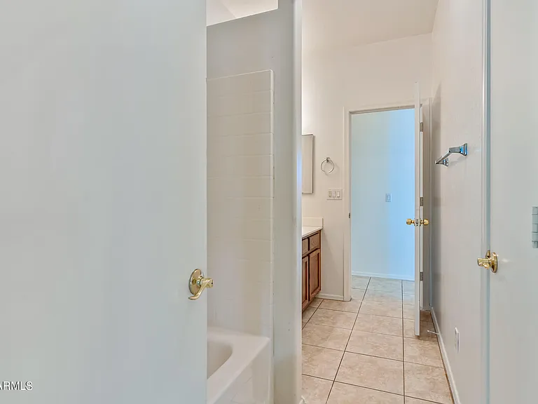 2607 E Anderson Dr — Photo 15