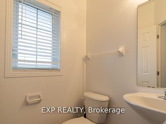 5th image of 282 Macoun Cir