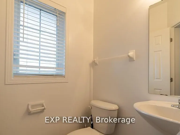 282 Macoun Cir — Photo 5