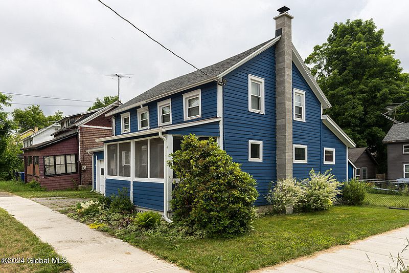 2nd image of 25 Thomas Street