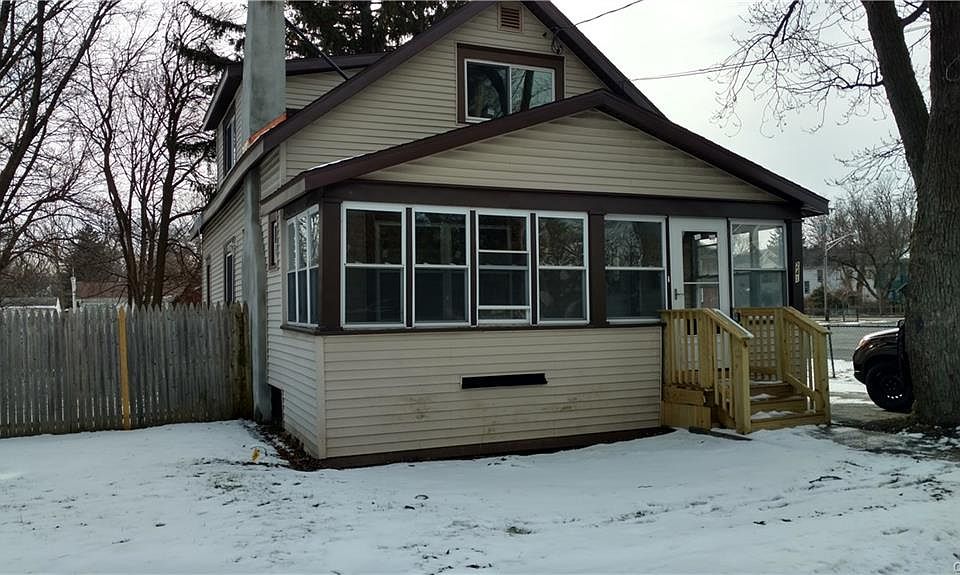 1st image of 241 Hall Ave