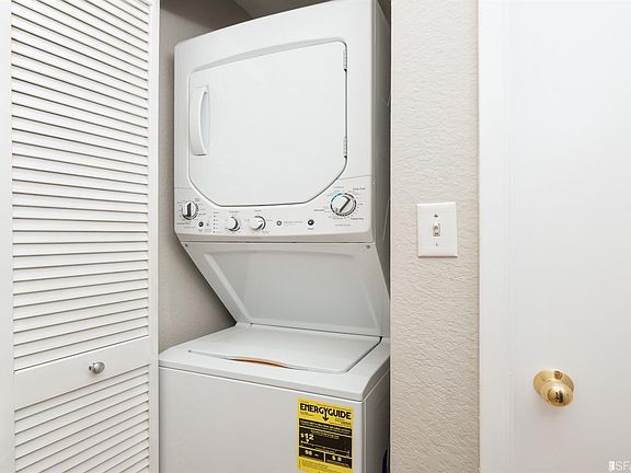 5th image of 201 Harrison St APT 223