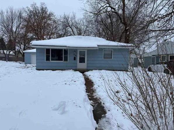 1101 Littlefield Rd, Waterloo, IA 50701
