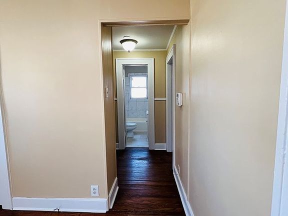 4th image of 1410-0 Nutwood St