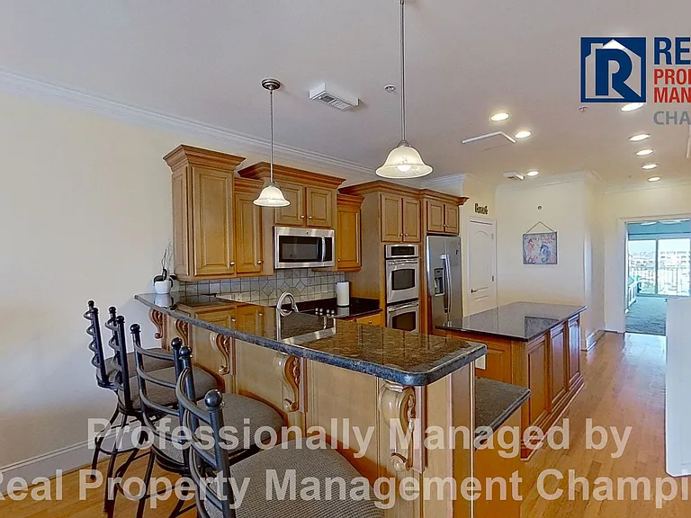 307 N Lake Park Blvd #202 — Photo 6