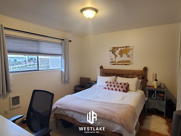 4th image of 2558 Dexter Ave N APT 302