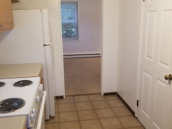 2nd image of 109 E Buffalo St APT B