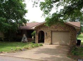 114 Woodvale Dr, Greenfield, TN 38230