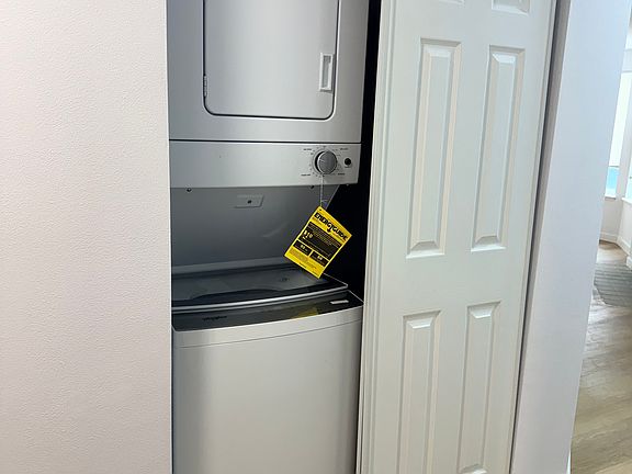 5th image of 708 N 85th St Unit 201