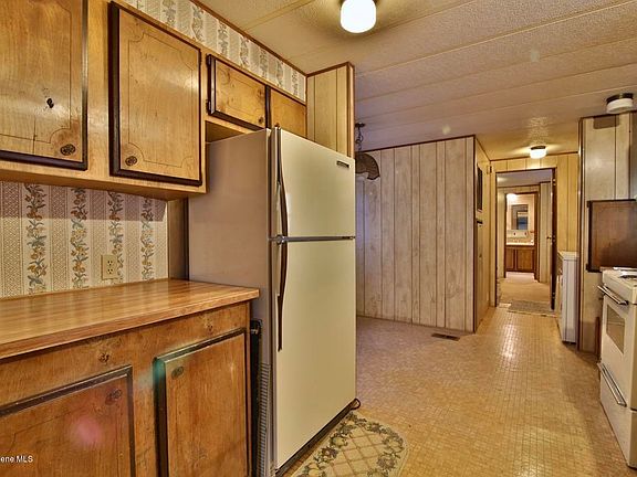 5th image of 3059 E Steele Ave #76