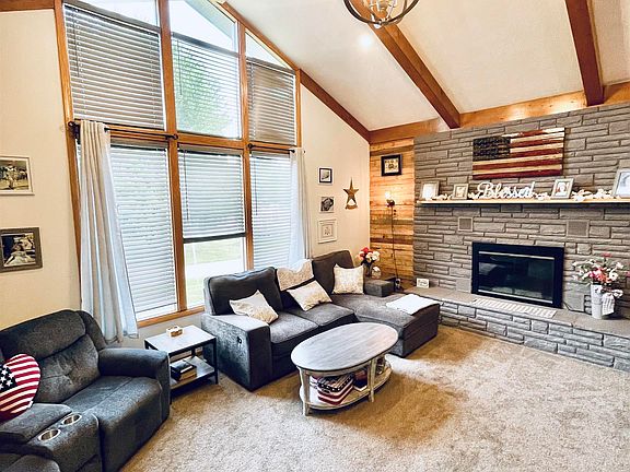 4th image of 1409 Briarwood Ter