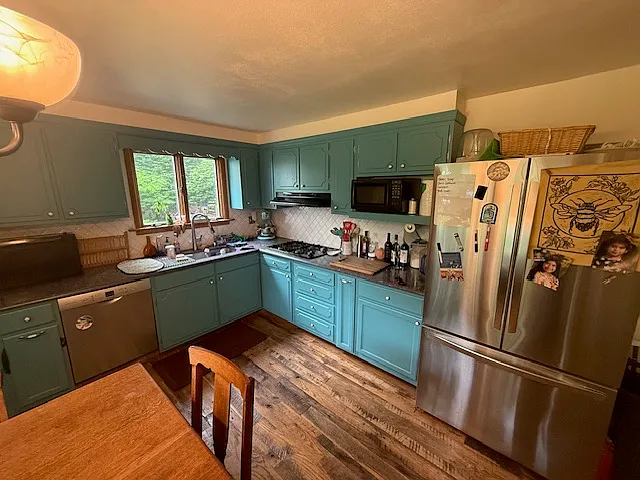 518 Spencer Rd — Photo 9
