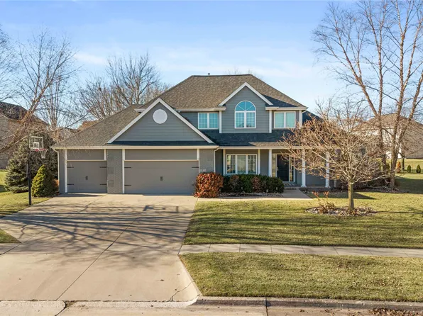 2710 NE Innsbruck Dr, Ankeny, IA 50021