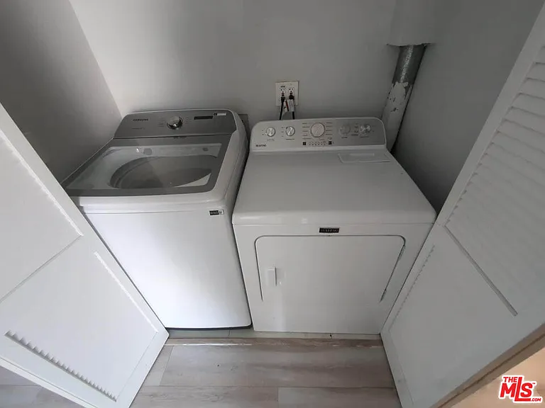 1844 Thayer Ave #102 — Photo 17