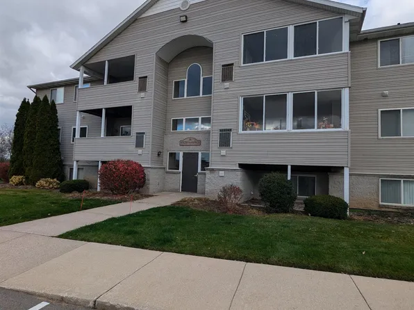 8332 Jasonville Ct SE #27-1, Caledonia, MI 49316