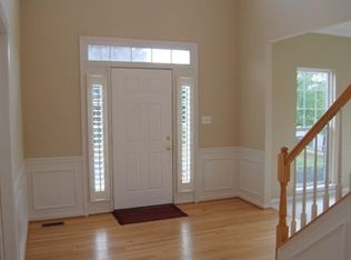 47430 Courtney Ln, Sterling, VA 20165