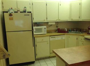 402 Pine Glen Ln APT C-2, Greenacres, FL 33463