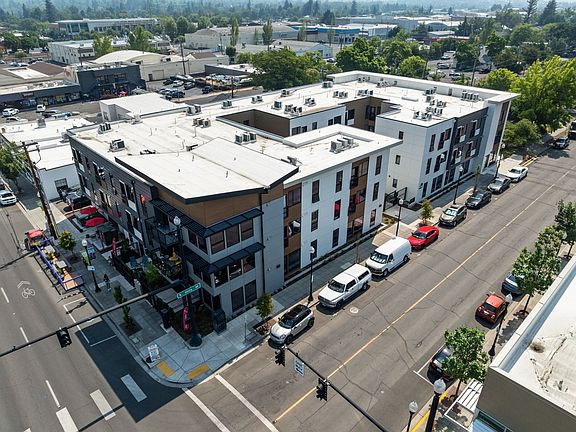 2nd image of 121 S Holly St #215