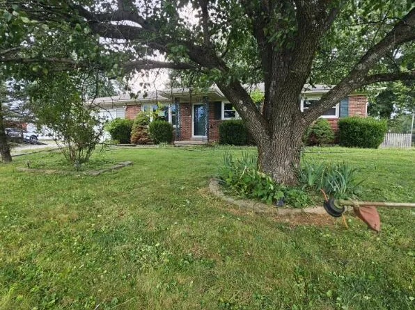 845 Bleemel Ln, Mount Washington, KY 40047