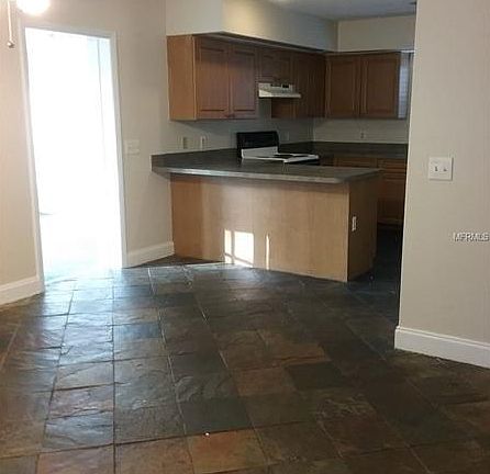 5th image of 25616 Aberdovey Ave