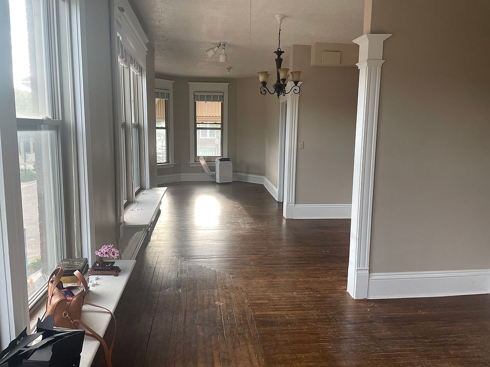 2nd image of 402 Main Ave S #7