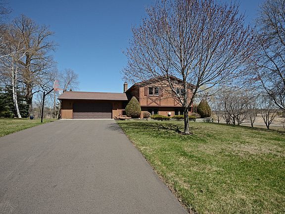 4th image of 19900 Hillside Dr