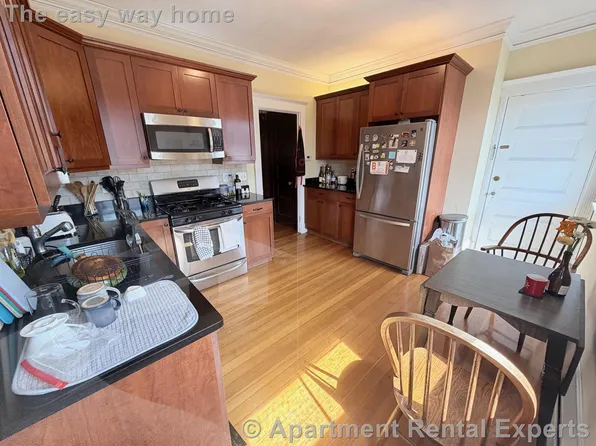 79 College Ave, Somerville, MA
