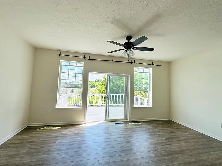 207 Falling Leaf Ln #207 — Photo 7