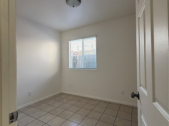 4th image of 1623 Sherman Pl APT 05