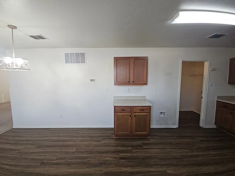 1432 Lauren Dr — Photo 10