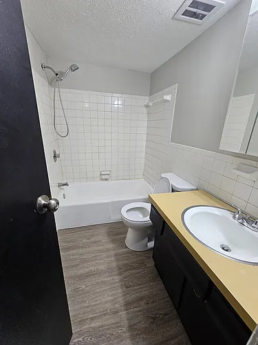 1400 Yale Ave NW #11 Photo 1