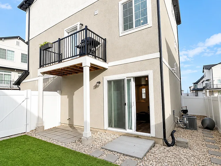 139 Polaris Dr — Photo 13