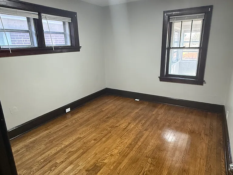 5944 Drury Ln — Photo 6
