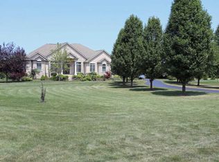 8806 Carter Rd, Hilliard, OH 43026