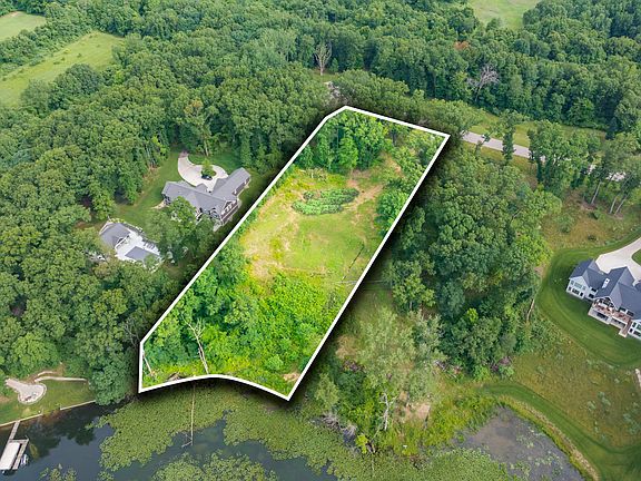 3rd image of 7689 Hidden Cove Pl