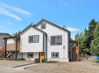 929 N 199th St #B, Seattle, WA 98133